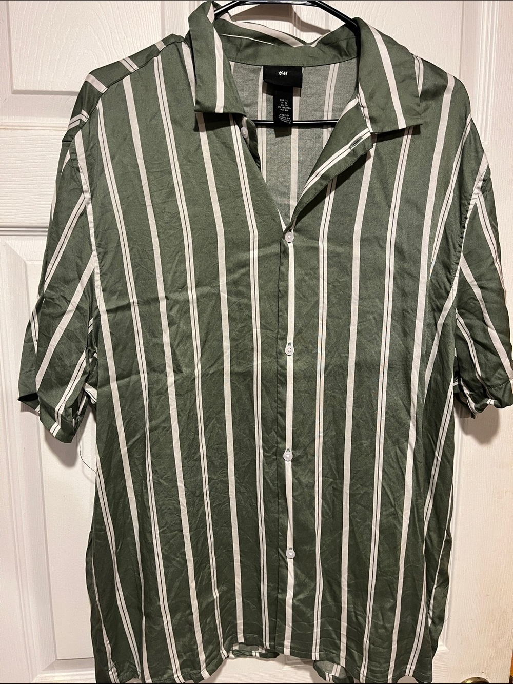 H&M Men’s Olive Green and White Vertical Stripe Short-Sleeve Button-Down Shirt